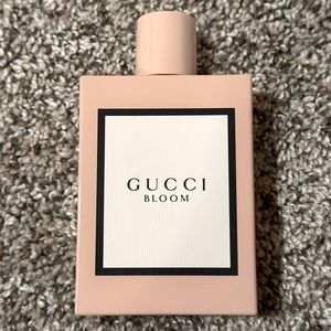*Authentic* Gucci Bloom Eau de Parfum 🌺